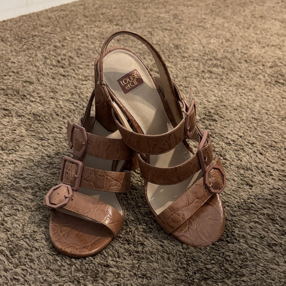 Louise et Cie Tan Croc-Embossed Sandals